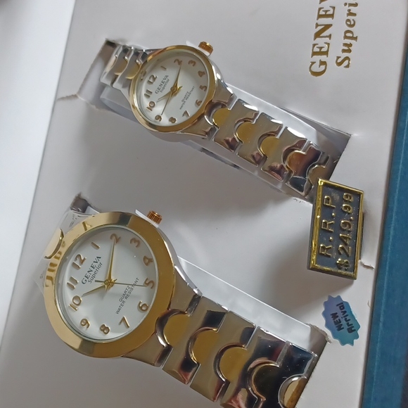 Brand new 2 watch comes with box special ✨️ - Picture 2 of 9